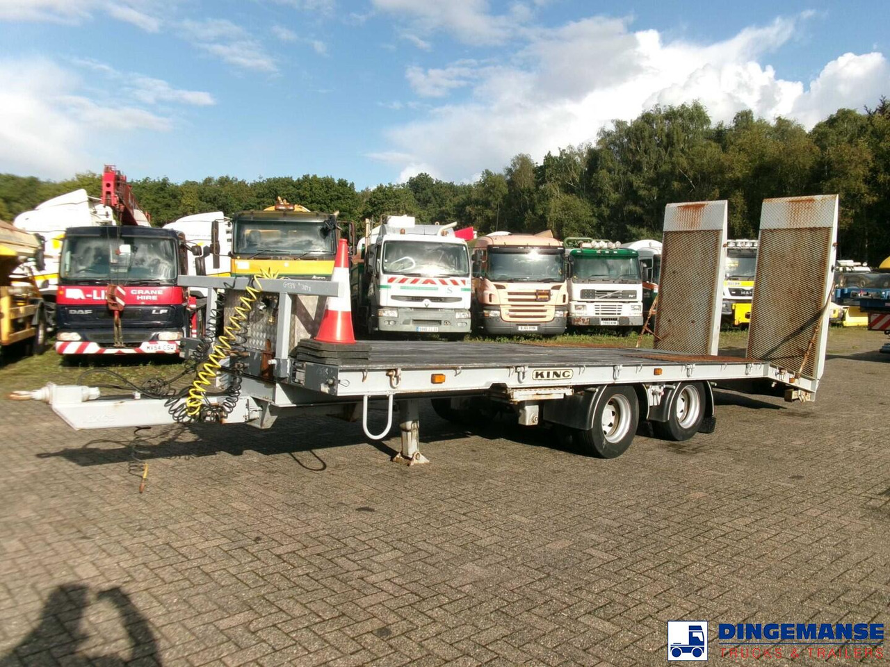 Přívěs na přepravu automobilů pro dopravu paliva King 2-axle platform drawbar trailer 14t + ramps: obrázek 1