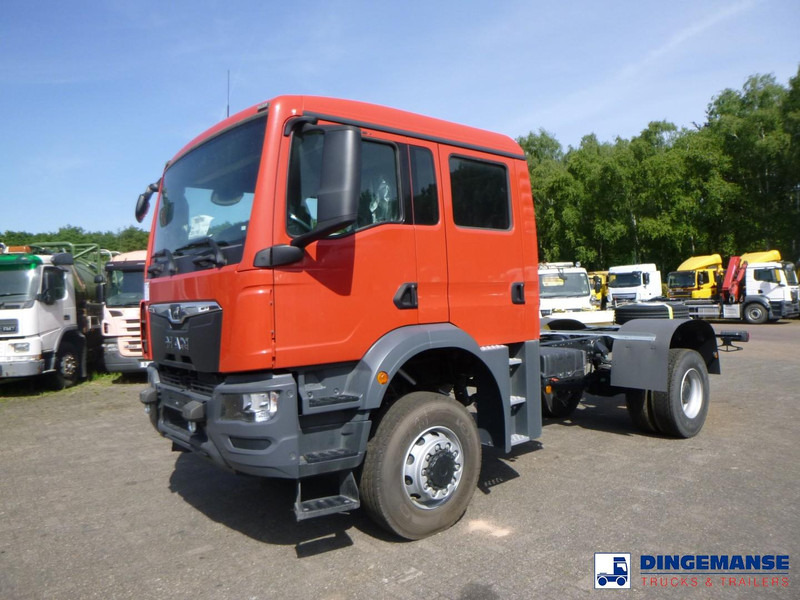 MAN TGM 18.320 4x4 BB chassis / new/unused - Podvozek s kabinou: obrázek 1 MAN TGM 18.320 4x4 BB chassis / new/unused - Podvozek s kabinou: obrázek 1
