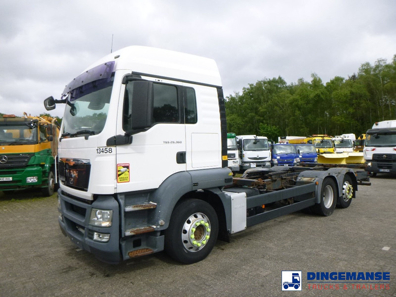 MAN TGS 26.360 Euro 5 6x2 chassis 20 ft + ADR - Podvozek s kabinou: obrázek 1 MAN TGS 26.360 Euro 5 6x2 chassis 20 ft + ADR - Podvozek s kabinou: obrázek 1