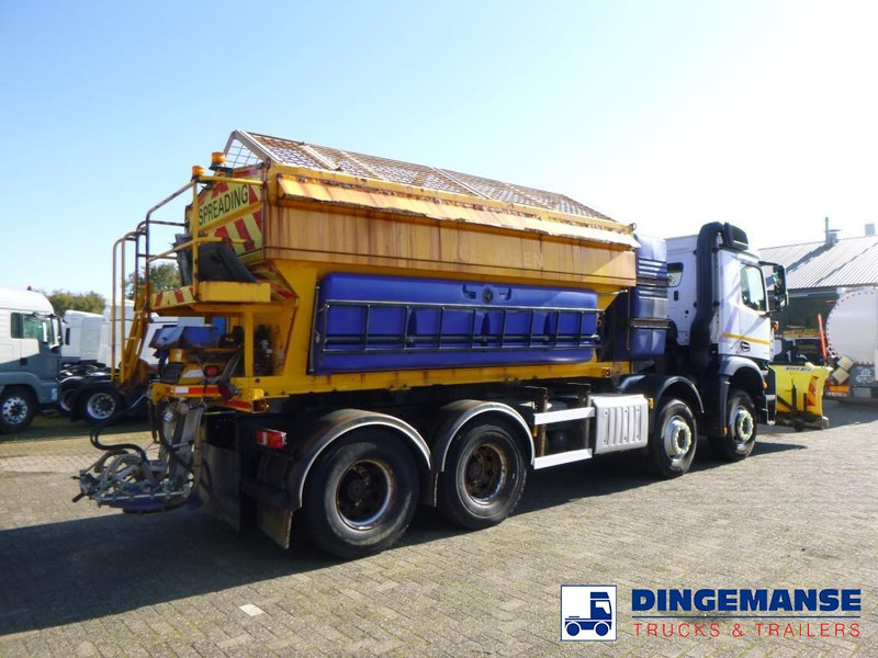 Mercedes-Benz Arocs 3240 8x4 RHD Schmidt snow plough / gritter - Vozidlo pro zimní údržbu: obrázek 4 Mercedes-Benz Arocs 3240 8x4 RHD Schmidt snow plough / gritter - Vozidlo pro zimní údržbu: obrázek 4