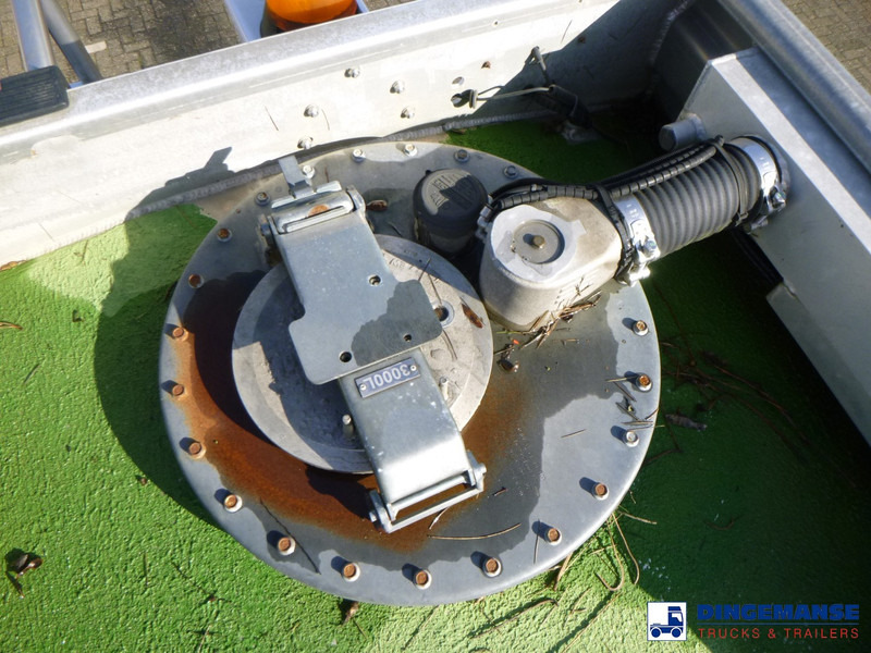 Renault Premium 270 dxi 4x2 fuel tank 13.3 m3 / 4 comp leasing Renault Premium 270 dxi 4x2 fuel tank 13.3 m3 / 4 comp: obrázek 19