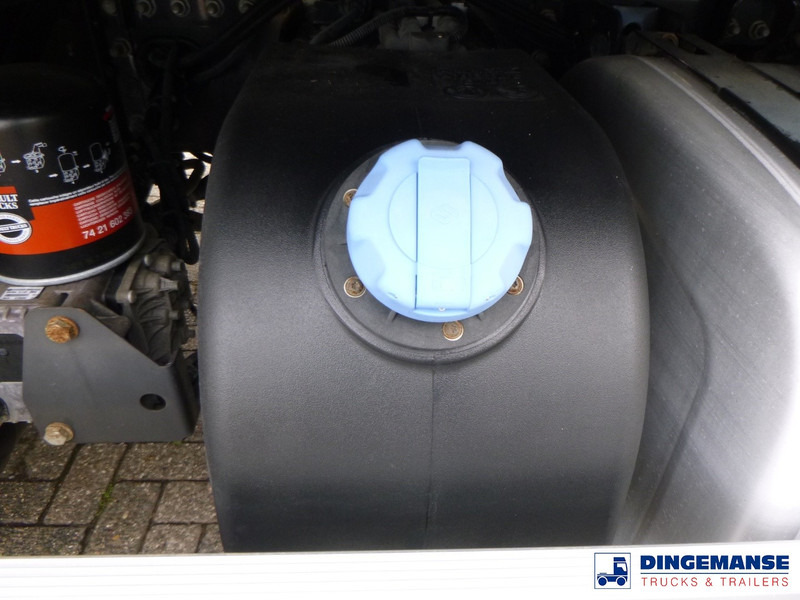 Renault Premium 270 dxi 4x2 fuel tank 13.7 m3 / 4 comp - Cisternové vozidlo: obrázek 5 Renault Premium 270 dxi 4x2 fuel tank 13.7 m3 / 4 comp - Cisternové vozidlo: obrázek 5