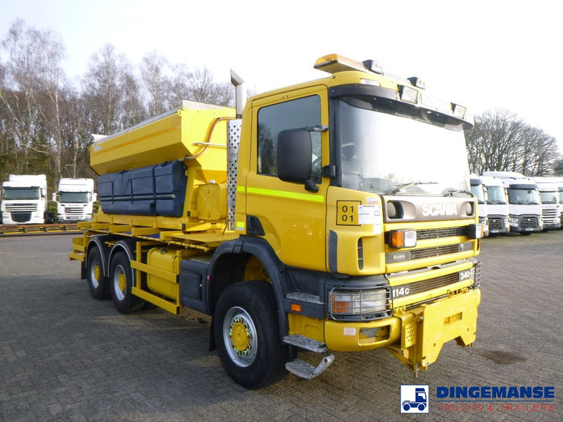 Scania P114-340 CB 6X6 RHD gritter / snow plough - Vozidlo pro zimní údržbu: obrázek 2 Scania P114-340 CB 6X6 RHD gritter / snow plough - Vozidlo pro zimní údržbu: obrázek 2