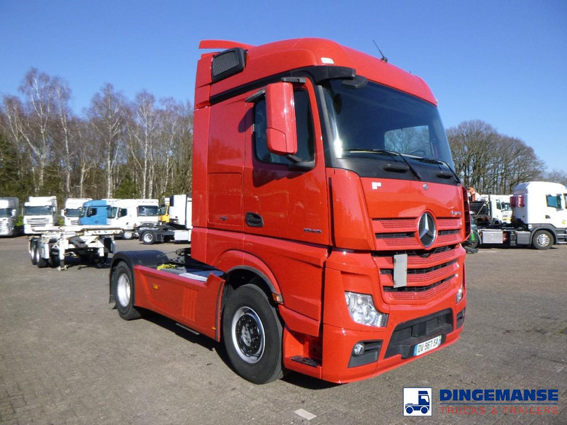 Mercedes-Benz Actros 1845 4x2 Euro 6 - Tahač: obrázek 2 Mercedes-Benz Actros 1845 4x2 Euro 6 - Tahač: obrázek 2