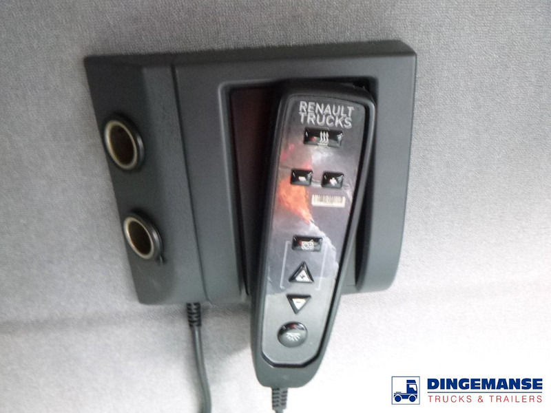 Tahač Renault T 460 4x2 Euro 6 + Retarder & ADR: obrázek 14 Tahač Renault T 460 4x2 Euro 6 + Retarder & ADR: obrázek 14