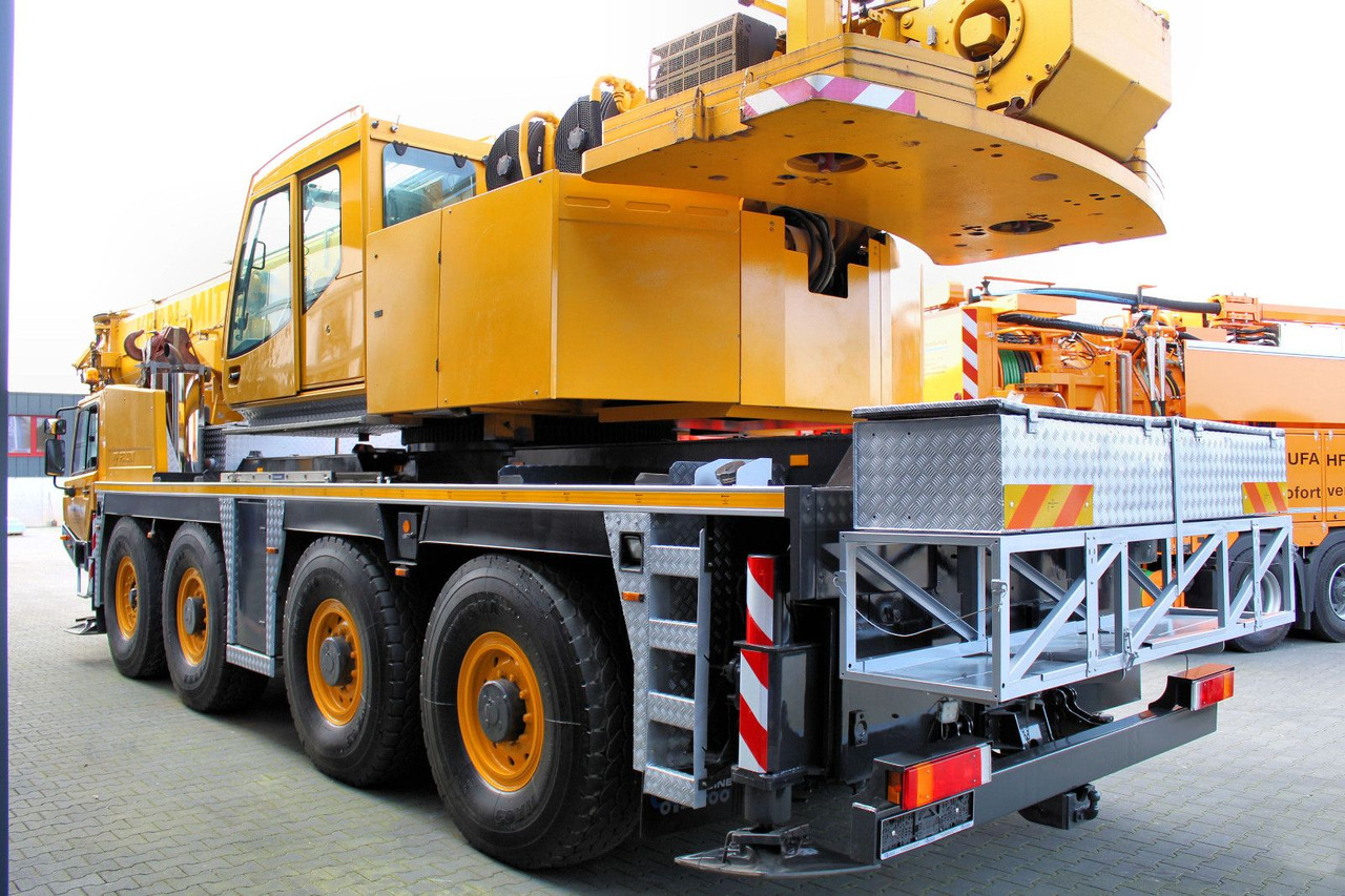 Faun Tadano FAUN ATF 90 G-4 8x6 Autokran + 20 tonnen - Auto s hydraulickou rukou: obrázek 5 Faun Tadano FAUN ATF 90 G-4 8x6 Autokran + 20 tonnen - Auto s hydraulickou rukou: obrázek 5
