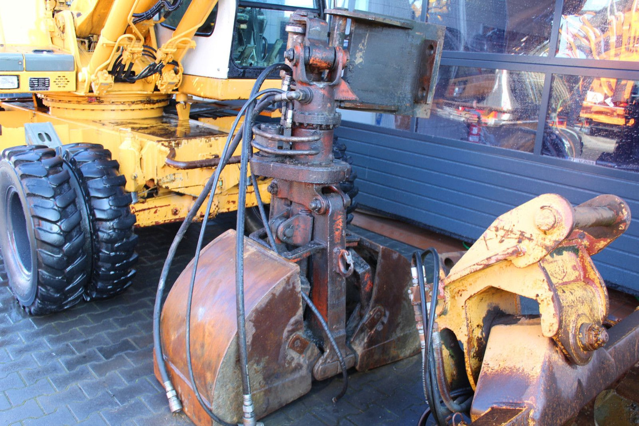 Liebherr diverse Schaufeln und Zubehör Liebherr - Lžíce na bagr: obrázek 3 Liebherr diverse Schaufeln und Zubehör Liebherr - Lžíce na bagr: obrázek 3