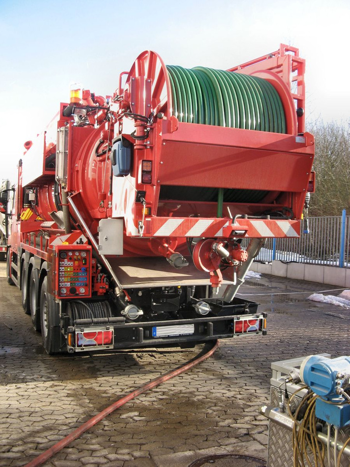 MAN TGS 35.540 8x4 Müller 16m³ WRG + 800 meter HD - Čistič odpadových jam: obrázek 4 MAN TGS 35.540 8x4 Müller 16m³ WRG + 800 meter HD - Čistič odpadových jam: obrázek 4