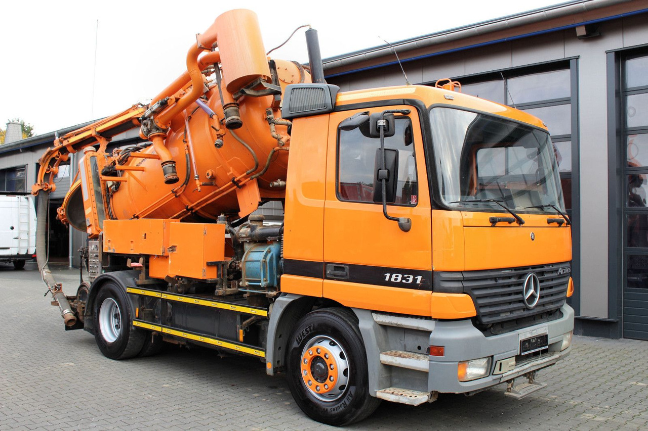 Mercedes-Benz Actros 1831 4x2 Hellmers 6,5m³ V2A INOX Kipper - Čistič odpadových jam: obrázek 1 Mercedes-Benz Actros 1831 4x2 Hellmers 6,5m³ V2A INOX Kipper - Čistič odpadových jam: obrázek 1