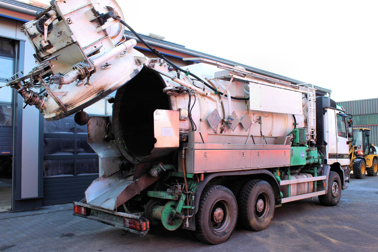 Mercedes-Benz Actros 3335 6x4 Kroll 13m³ HD-Kombi ADR/GGVS V2A - Čistič odpadových jam: obrázek 3 Mercedes-Benz Actros 3335 6x4 Kroll 13m³ HD-Kombi ADR/GGVS V2A - Čistič odpadových jam: obrázek 3