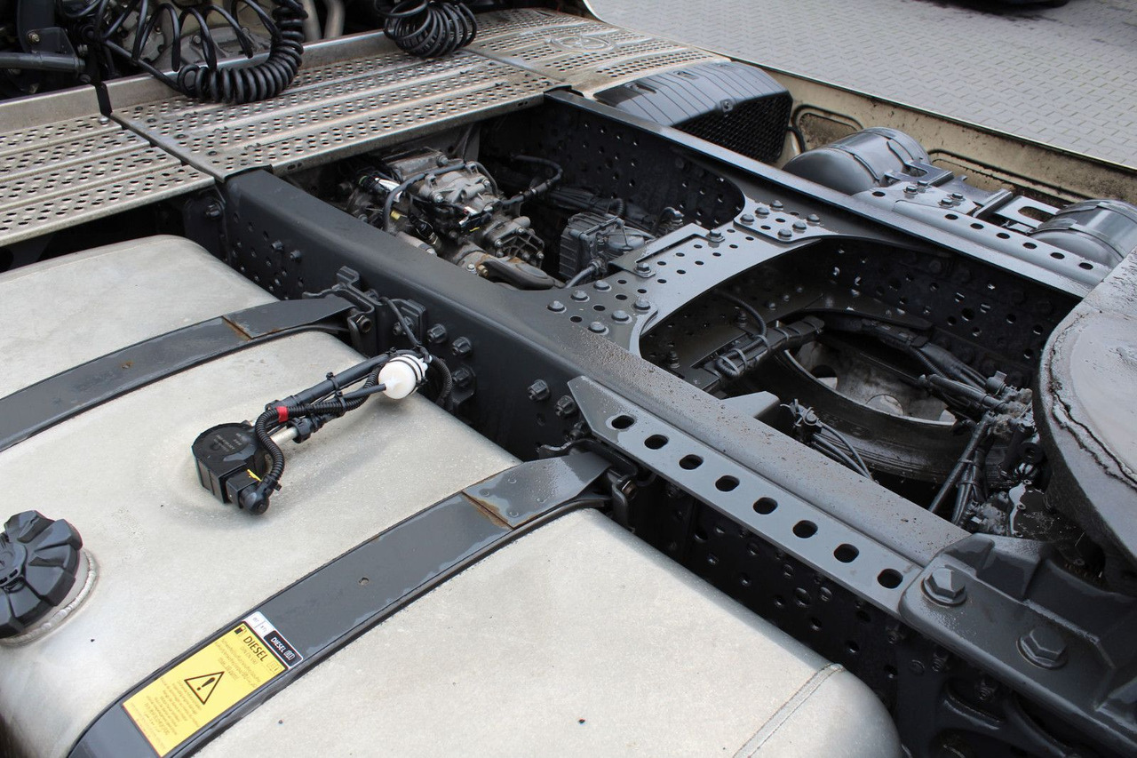 Mercedes-Benz Actros 1848 LS 4x2 BigSpace (MP5) Vollverspoiler leasing Mercedes-Benz Actros 1848 LS 4x2 BigSpace (MP5) Vollverspoiler: obrázek 7