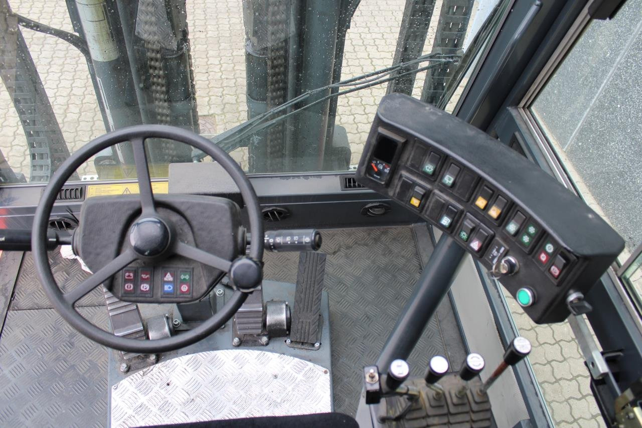 Dantruck 9890GD - Plynový vysokozdvižný vozík: obrázek 4 Dantruck 9890GD - Plynový vysokozdvižný vozík: obrázek 4