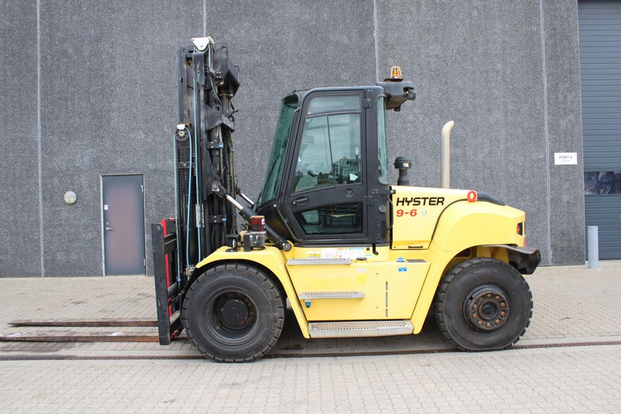 Hyster HYSTER H9.00XM-6 - Dieselový vysokozdvižný vozík: obrázek 1 Hyster HYSTER H9.00XM-6 - Dieselový vysokozdvižný vozík: obrázek 1