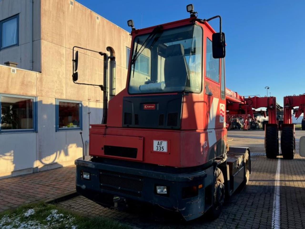 Kalmar TT618 - Terminálový traktor: obrázek 1 Kalmar TT618 - Terminálový traktor: obrázek 1