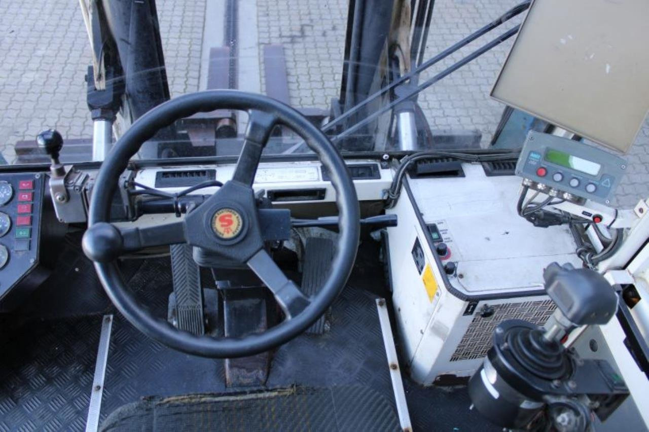 SveTruck 1090-32 - Dieselový vysokozdvižný vozík: obrázek 4 SveTruck 1090-32 - Dieselový vysokozdvižný vozík: obrázek 4