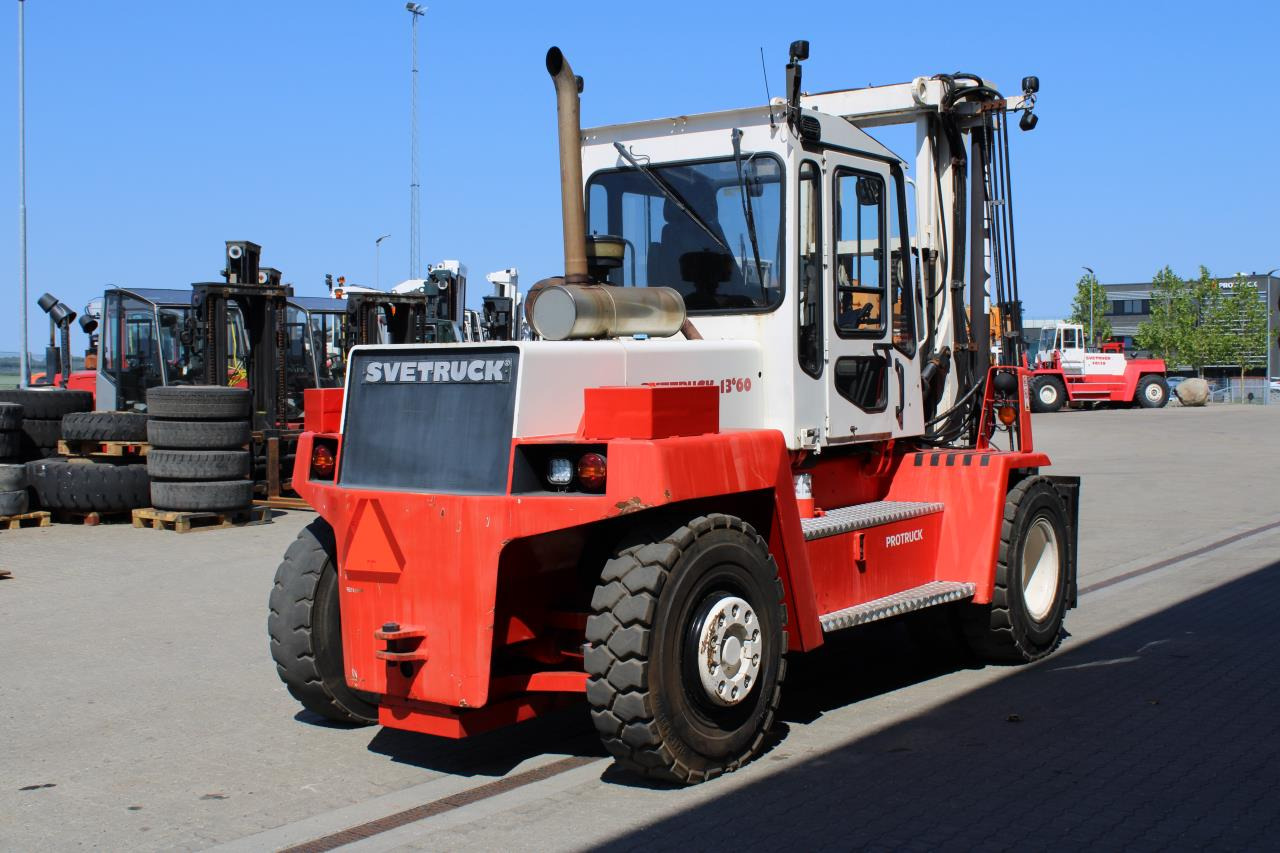 SveTruck 13660-32 - Dieselový vysokozdvižný vozík: obrázek 3 SveTruck 13660-32 - Dieselový vysokozdvižný vozík: obrázek 3