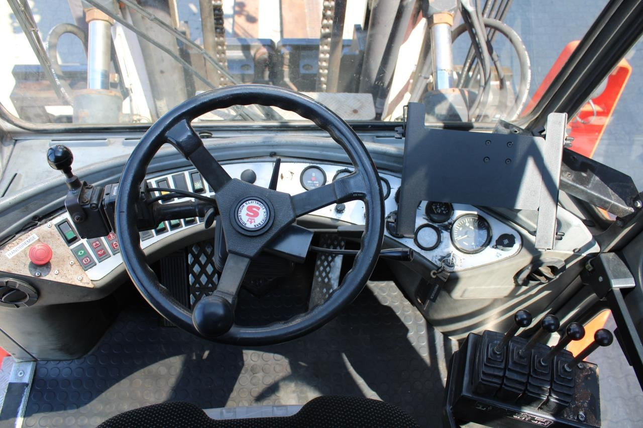 SveTruck 13660-32 - Dieselový vysokozdvižný vozík: obrázek 4 SveTruck 13660-32 - Dieselový vysokozdvižný vozík: obrázek 4