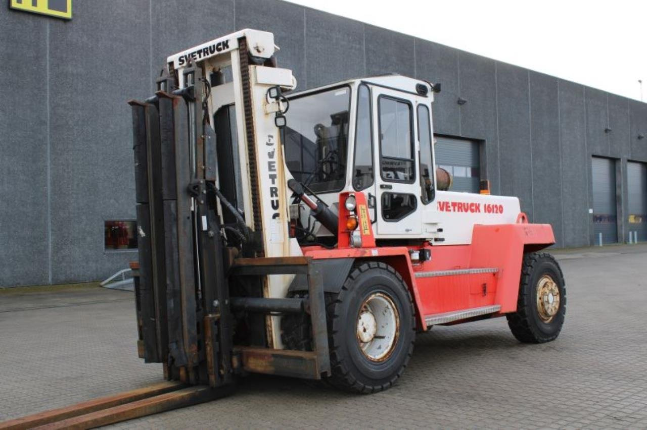 SveTruck 16120-38 - Dieselový vysokozdvižný vozík: obrázek 2 SveTruck 16120-38 - Dieselový vysokozdvižný vozík: obrázek 2
