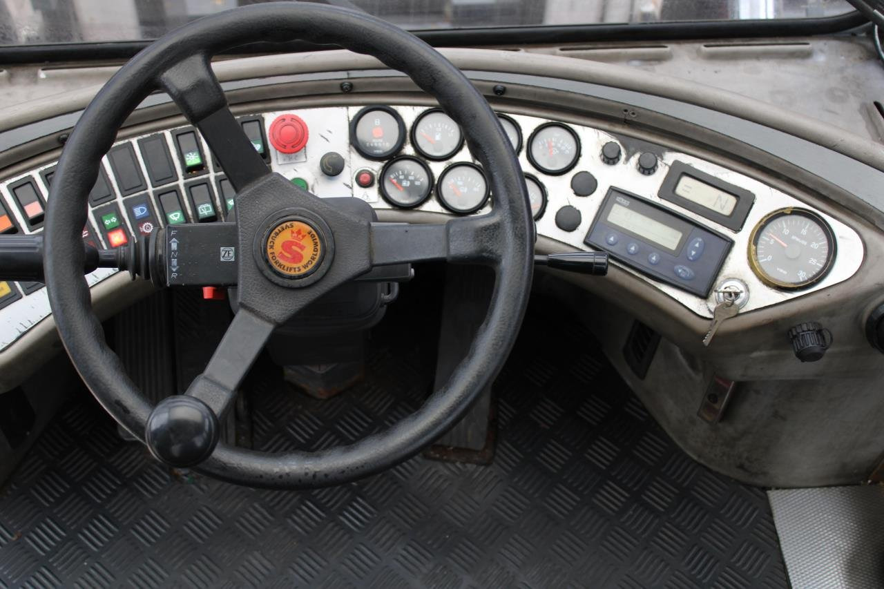 SveTruck 32120-50 - Dieselový vysokozdvižný vozík: obrázek 4 SveTruck 32120-50 - Dieselový vysokozdvižný vozík: obrázek 4
