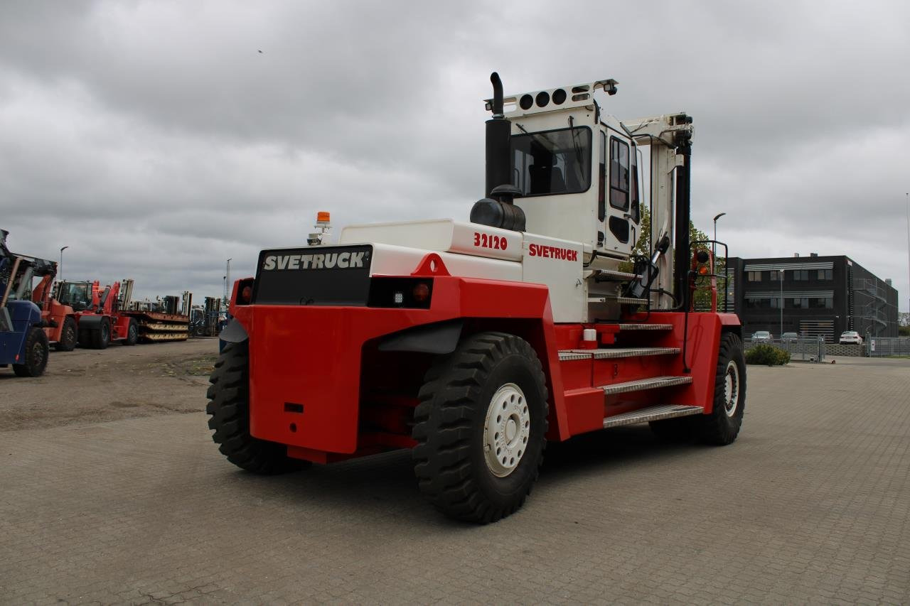 SveTruck 32120-50 - Dieselový vysokozdvižný vozík: obrázek 3 SveTruck 32120-50 - Dieselový vysokozdvižný vozík: obrázek 3