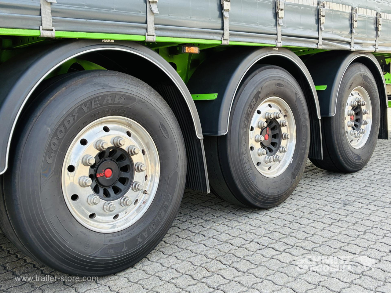 BERGER Auflieger Curtainsider Standard - Plachtový návěs: obrázek 3 BERGER Auflieger Curtainsider Standard - Plachtový návěs: obrázek 3