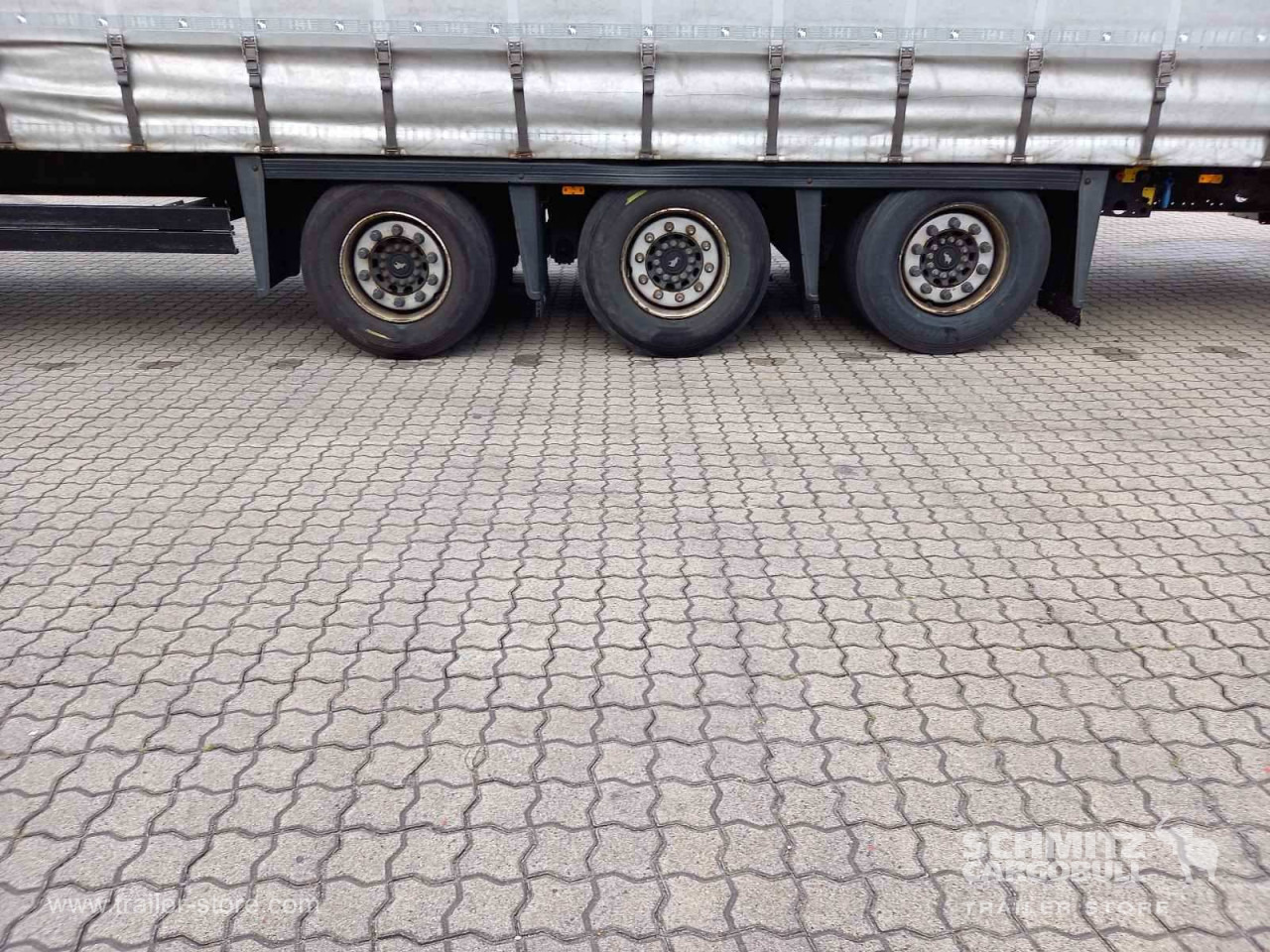 SCHMITZ Auflieger Curtainsider Mega - Plachtový návěs: obrázek 2 SCHMITZ Auflieger Curtainsider Mega - Plachtový návěs: obrázek 2