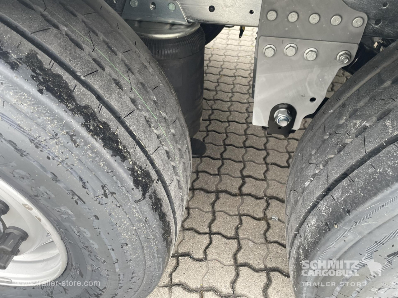SCHMITZ Auflieger Curtainsider Standard - Plachtový návěs: obrázek 3 SCHMITZ Auflieger Curtainsider Standard - Plachtový návěs: obrázek 3