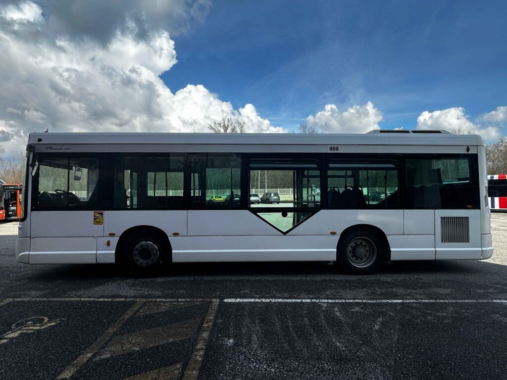 N.4 HEULIEZ GX 127 – Da 2011 a 2014 - Městský autobus: obrázek 3 N.4 HEULIEZ GX 127 – Da 2011 a 2014 - Městský autobus: obrázek 3