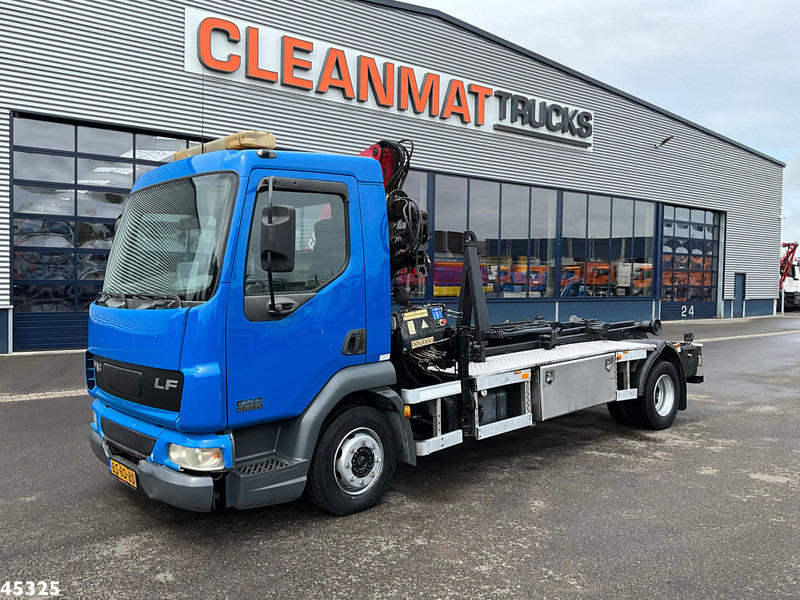 DAF FA 45 LF 180 HMF 7 Tonmeter laadkraan - Hákový nosič kontejnerů, Auto s hydraulickou rukou: obrázek 2 DAF FA 45 LF 180 HMF 7 Tonmeter laadkraan - Hákový nosič kontejnerů, Auto s hydraulickou rukou: obrázek 2