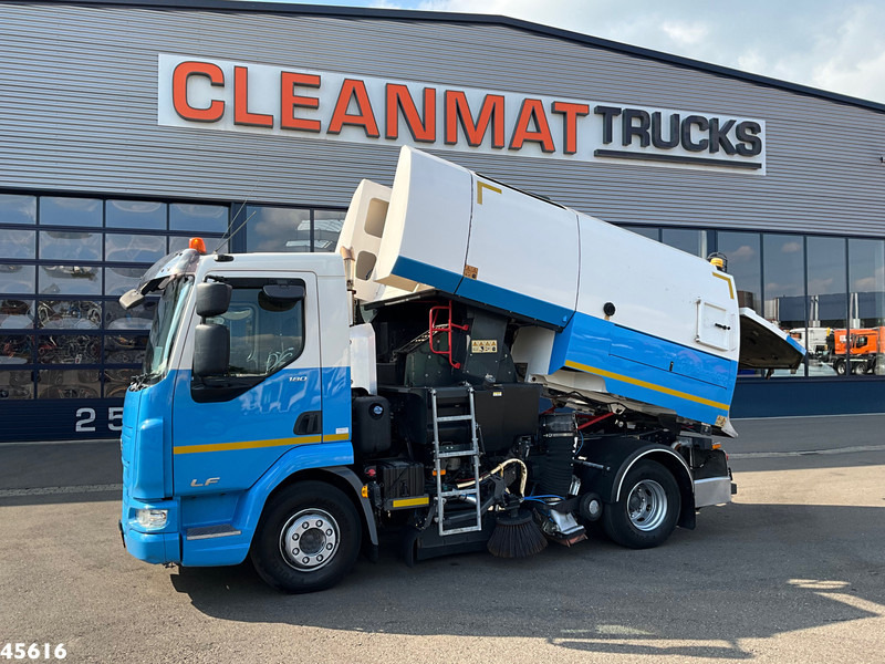 DAF FA LF 180 Euro 6 Johnston VS502 Just 138.807 km! - Zametací vůz: obrázek 2 DAF FA LF 180 Euro 6 Johnston VS502 Just 138.807 km! - Zametací vůz: obrázek 2
