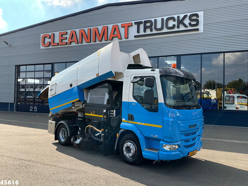DAF FA LF 180 Euro 6 Johnston VS502 Just 138.807 km! - Zametací vůz: obrázek 1 DAF FA LF 180 Euro 6 Johnston VS502 Just 138.807 km! - Zametací vůz: obrázek 1
