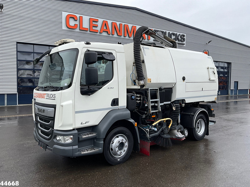 DAF FA LF 230 Euro 6 Johnston VT652 Just 87.278 km! - Zametací vůz: obrázek 3 DAF FA LF 230 Euro 6 Johnston VT652 Just 87.278 km! - Zametací vůz: obrázek 3