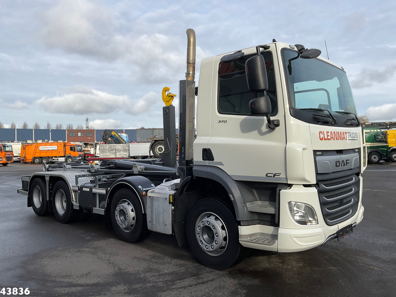 DAF FAC CF 370 8x2 NIEUWE Hyvalift 26 Ton haakarmsysteem!! Just 177.485 km! - Hákový nosič kontejnerů: obrázek 3 DAF FAC CF 370 8x2 NIEUWE Hyvalift 26 Ton haakarmsysteem!! Just 177.485 km! - Hákový nosič kontejnerů: obrázek 3