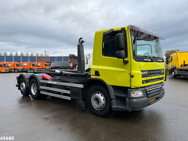 DAF FAN 75 CF 310 VDL 21 Ton haakarmsysteem - Hákový nosič kontejnerů: obrázek 3 DAF FAN 75 CF 310 VDL 21 Ton haakarmsysteem - Hákový nosič kontejnerů: obrázek 3