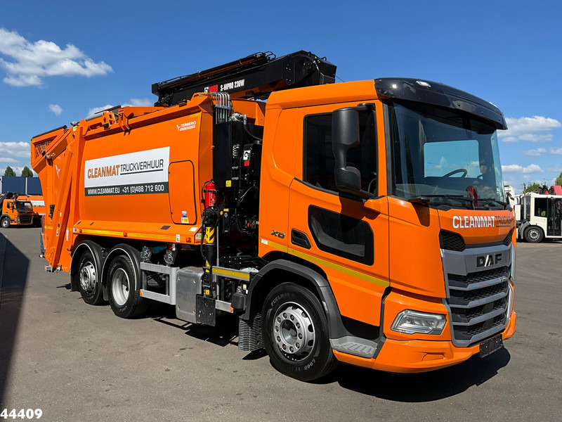 DAF FAN XD 340 Hiab 23 Tonmeter laadkraan - Vůz na odvoz odpadků: obrázek 4 DAF FAN XD 340 Hiab 23 Tonmeter laadkraan - Vůz na odvoz odpadků: obrázek 4