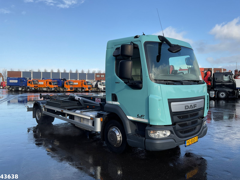 DAF LF 180 Euro 6 14 Ton haakarmsysteem - Hákový nosič kontejnerů: obrázek 5 DAF LF 180 Euro 6 14 Ton haakarmsysteem - Hákový nosič kontejnerů: obrázek 5