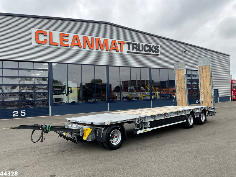 Humbaur 3-assige aanhangwagen met oprijrampen - Přívěs na přepravu automobilů: obrázek 1 Humbaur 3-assige aanhangwagen met oprijrampen - Přívěs na přepravu automobilů: obrázek 1