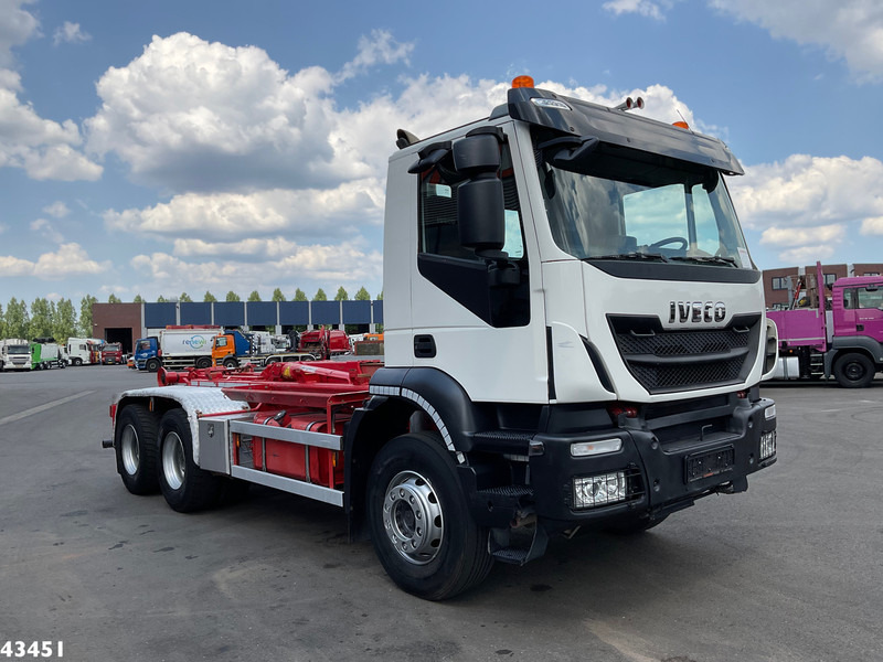 Iveco AD260T 6x4 Euro 6 AJK 20 haakarmsysteem - Hákový nosič kontejnerů: obrázek 3 Iveco AD260T 6x4 Euro 6 AJK 20 haakarmsysteem - Hákový nosič kontejnerů: obrázek 3