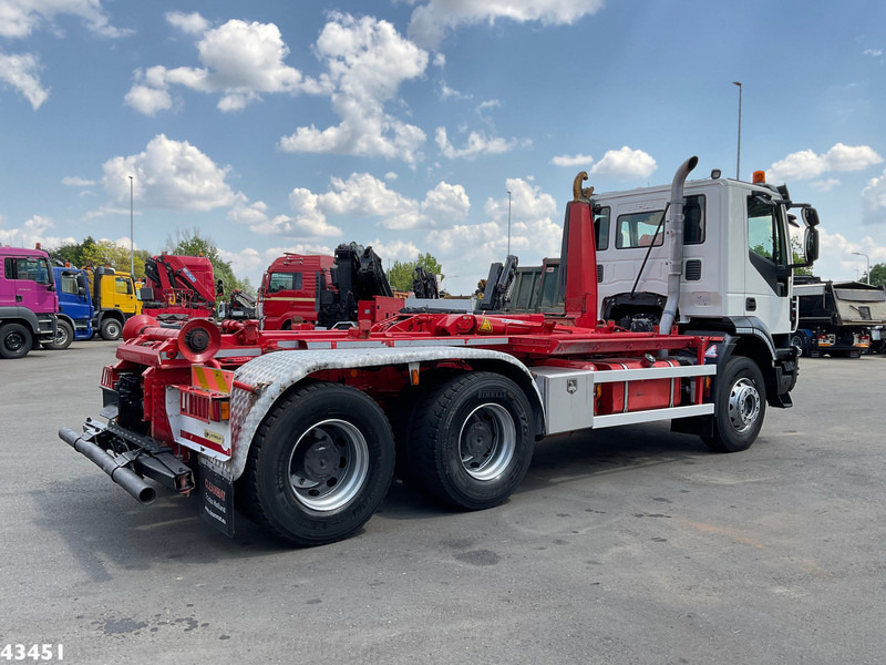 Iveco AD260T 6x4 Euro 6 AJK 20 haakarmsysteem - Hákový nosič kontejnerů: obrázek 5 Iveco AD260T 6x4 Euro 6 AJK 20 haakarmsysteem - Hákový nosič kontejnerů: obrázek 5