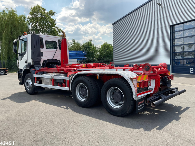 Iveco AD260T 6x4 Euro 6 AJK 20 haakarmsysteem - Hákový nosič kontejnerů: obrázek 4 Iveco AD260T 6x4 Euro 6 AJK 20 haakarmsysteem - Hákový nosič kontejnerů: obrázek 4