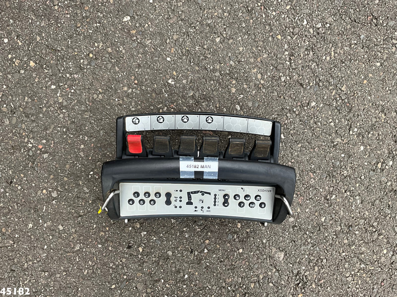 Auto s hydraulickou rukou MAN TGM 13.290 4x4 Hiab 9 Tonmeter laadkraan Just 222.472 km!: obrázek 12 Auto s hydraulickou rukou MAN TGM 13.290 4x4 Hiab 9 Tonmeter laadkraan Just 222.472 km!: obrázek 12