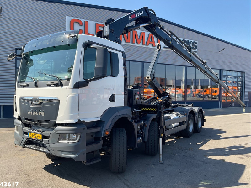 MAN TGS 32.470 8x4 Euro 6 Hiab 22 Tonmeter laadkraan Just 68.765 Km! - Hákový nosič kontejnerů: obrázek 1 MAN TGS 32.470 8x4 Euro 6 Hiab 22 Tonmeter laadkraan Just 68.765 Km! - Hákový nosič kontejnerů: obrázek 1