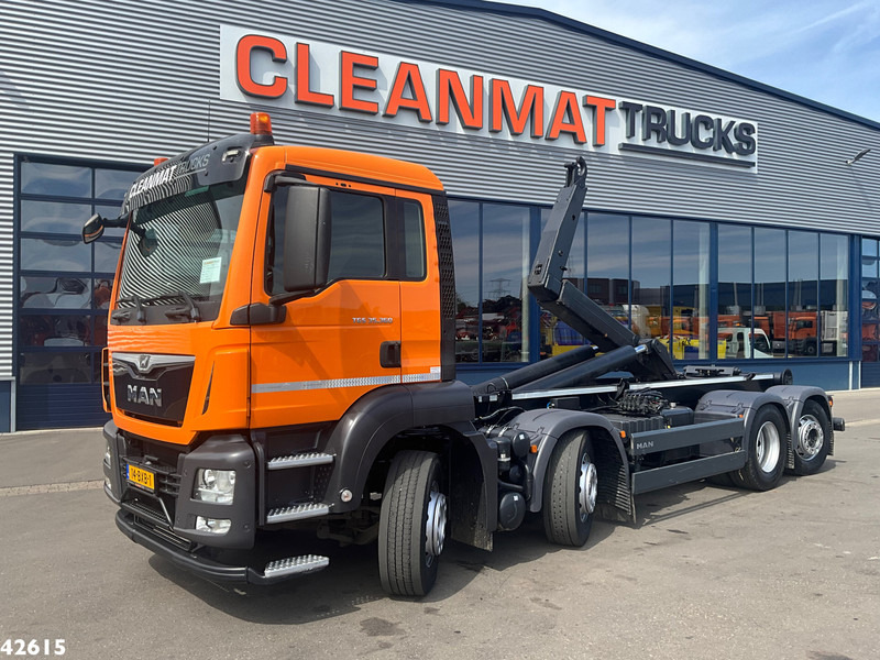 MAN TGS 35.360 8x2 Euro 6 VDL 30 Ton haakarmsysteem - Hákový nosič kontejnerů: obrázek 1 MAN TGS 35.360 8x2 Euro 6 VDL 30 Ton haakarmsysteem - Hákový nosič kontejnerů: obrázek 1