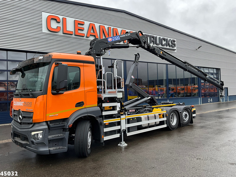 Mercedes-Benz ACTROS 2543 HMF 23 Tonmeter laadkraan - Hákový nosič kontejnerů: obrázek 1 Mercedes-Benz ACTROS 2543 HMF 23 Tonmeter laadkraan - Hákový nosič kontejnerů: obrázek 1