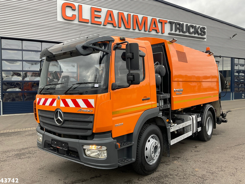 Mercedes-Benz ATEGO 1523 Faun VIAJET 6 R/HS Wegdekreiniger Just 14.776 km! - Zametací vůz: obrázek 2 Mercedes-Benz ATEGO 1523 Faun VIAJET 6 R/HS Wegdekreiniger Just 14.776 km! - Zametací vůz: obrázek 2