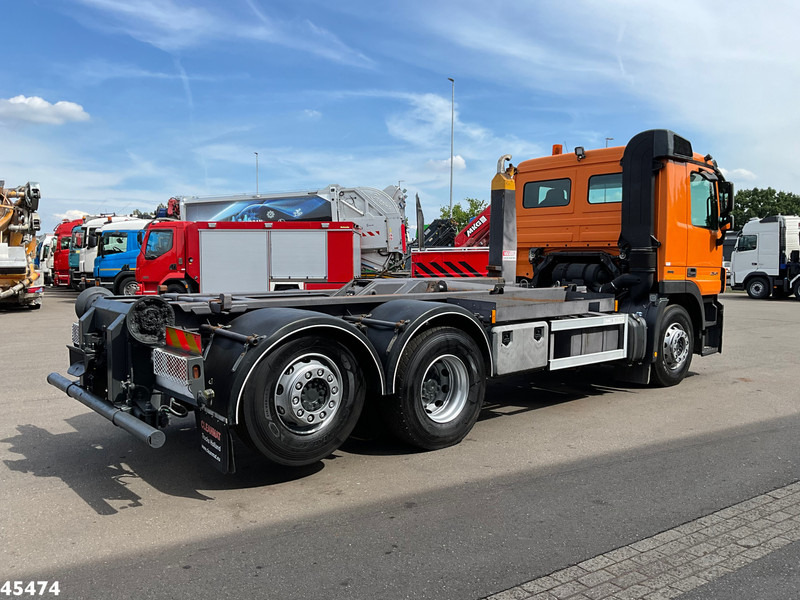 Mercedes-Benz Actros 2541 6x2 VDL 20 Ton haakarmsysteem - Hákový nosič kontejnerů: obrázek 4 Mercedes-Benz Actros 2541 6x2 VDL 20 Ton haakarmsysteem - Hákový nosič kontejnerů: obrázek 4