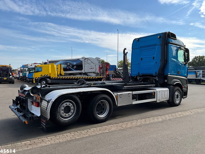 Mercedes-Benz Actros 2545 Euro 6 AJK 25 Tonmeter haakarmsysteem - Hákový nosič kontejnerů: obrázek 4 Mercedes-Benz Actros 2545 Euro 6 AJK 25 Tonmeter haakarmsysteem - Hákový nosič kontejnerů: obrázek 4