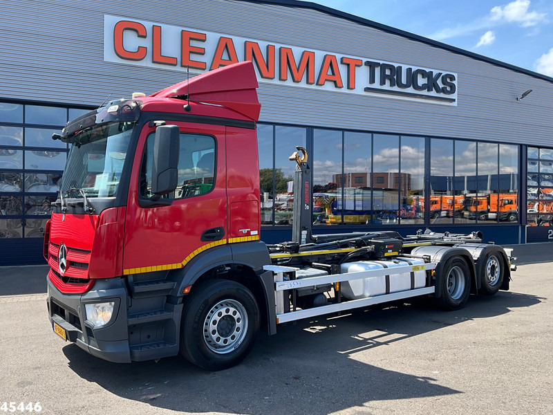 Mercedes-Benz Antos 2543 Euro 6 Multilift 26 Ton haakarmsysteem - Hákový nosič kontejnerů: obrázek 2 Mercedes-Benz Antos 2543 Euro 6 Multilift 26 Ton haakarmsysteem - Hákový nosič kontejnerů: obrázek 2