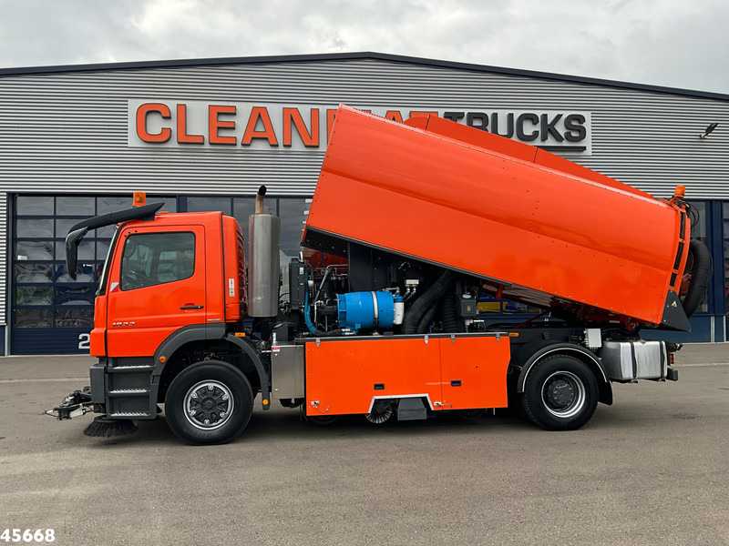 Mercedes-Benz Axor 1833 4x4 Schörling SORF Schienenreinigungs/Railway sweeper Just 38.680 Km! - Zametací vůz: obrázek 2 Mercedes-Benz Axor 1833 4x4 Schörling SORF Schienenreinigungs/Railway sweeper Just 38.680 Km! - Zametací vůz: obrázek 2