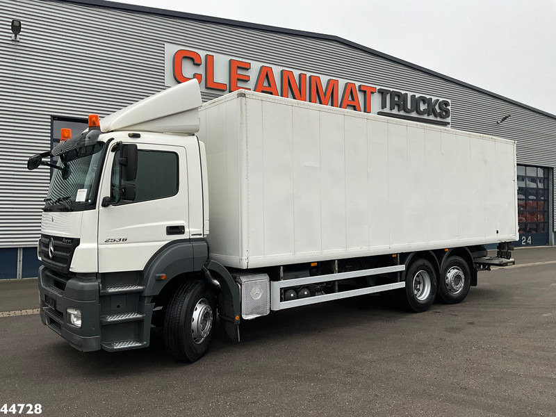 Mercedes-Benz Axor 2636 6x2 Dhollandia laadklep Just 265.901 km! - Skříňový nákladní auto: obrázek 2 Mercedes-Benz Axor 2636 6x2 Dhollandia laadklep Just 265.901 km! - Skříňový nákladní auto: obrázek 2